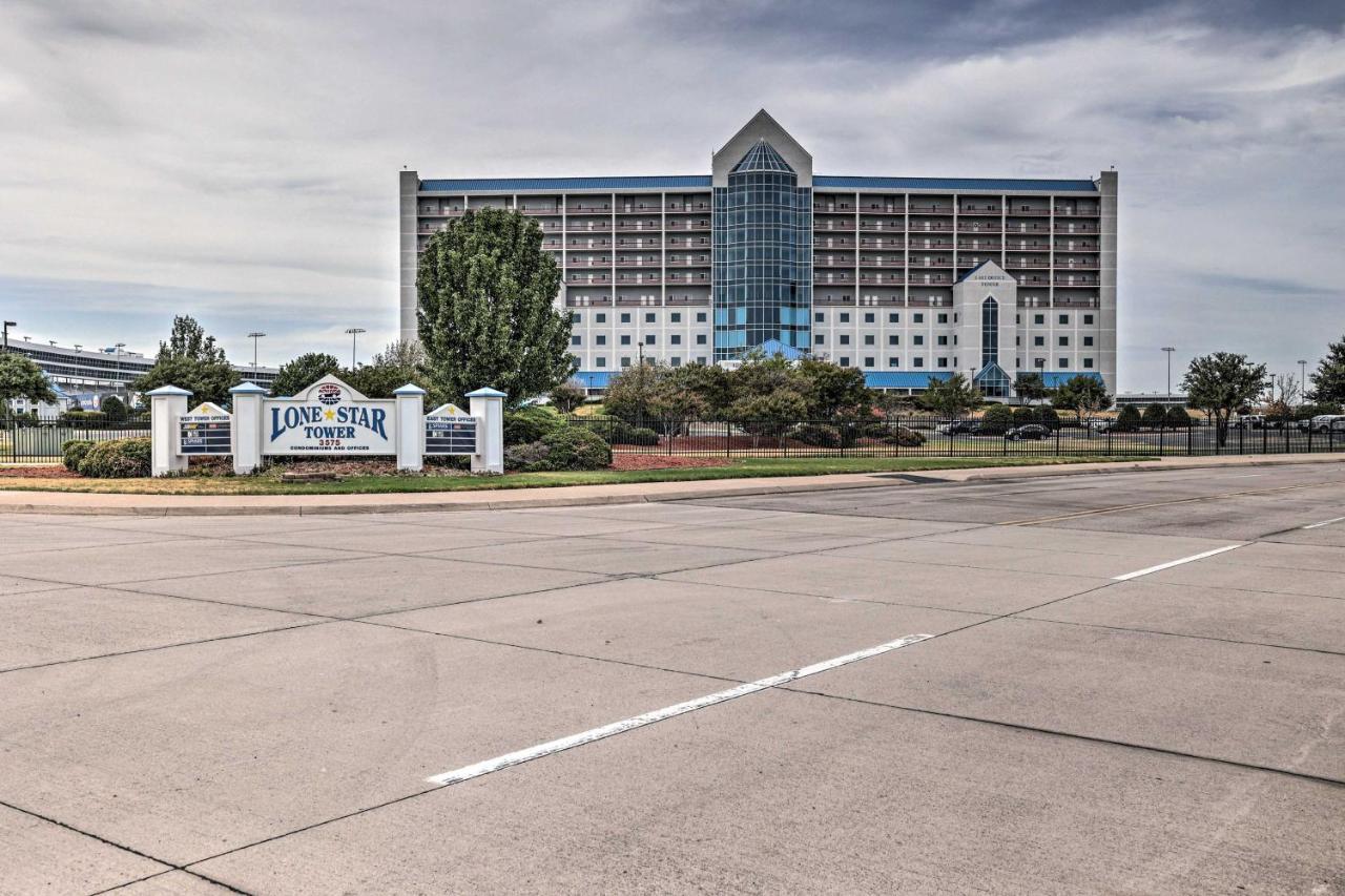 Fort Worth Condo With Racetrack Views And Pool Access エクステリア 写真